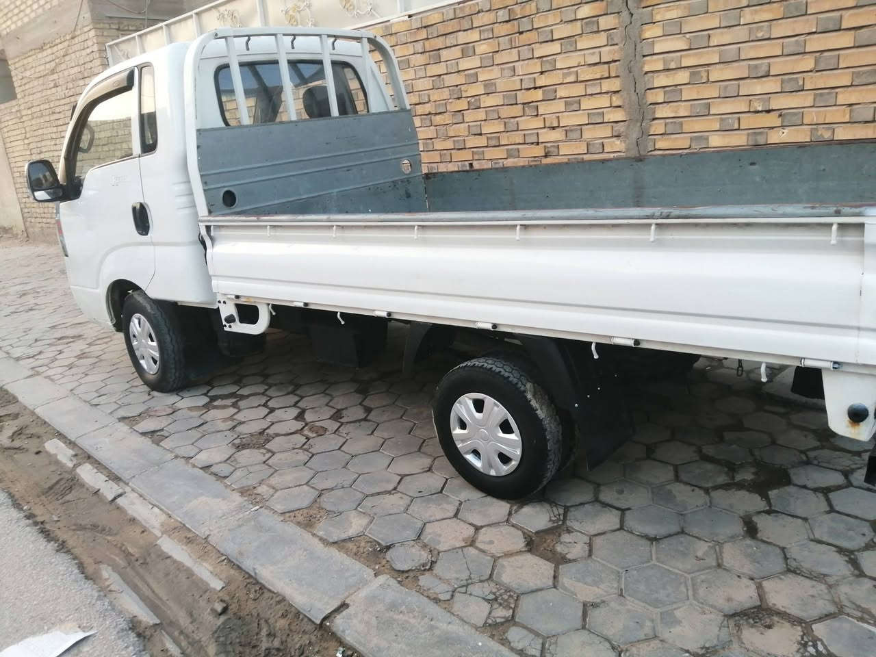 السلام عليكم كيا حمل بنكو ٢٠١٢ رقم انكليزي واسط سياره مكفول نضيفه كير مكينه حداديه كشر السعر ٩٧ رقم موبايل ***********
