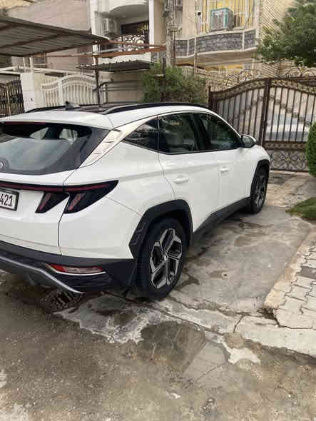 توسان موديل 2022 فول بنراما كراسي كهرباء هندبريك كهرباء شاشه كبيره كامره خلفيه كراسي جلد ماشيه 78 الف كم سياره بيه صبغ جاملغ مع تبديل بنيد السونار مرفق مع الصور السعر 200 $ وبيه مجال السياره بغداد البنوك للاتصال ***********
