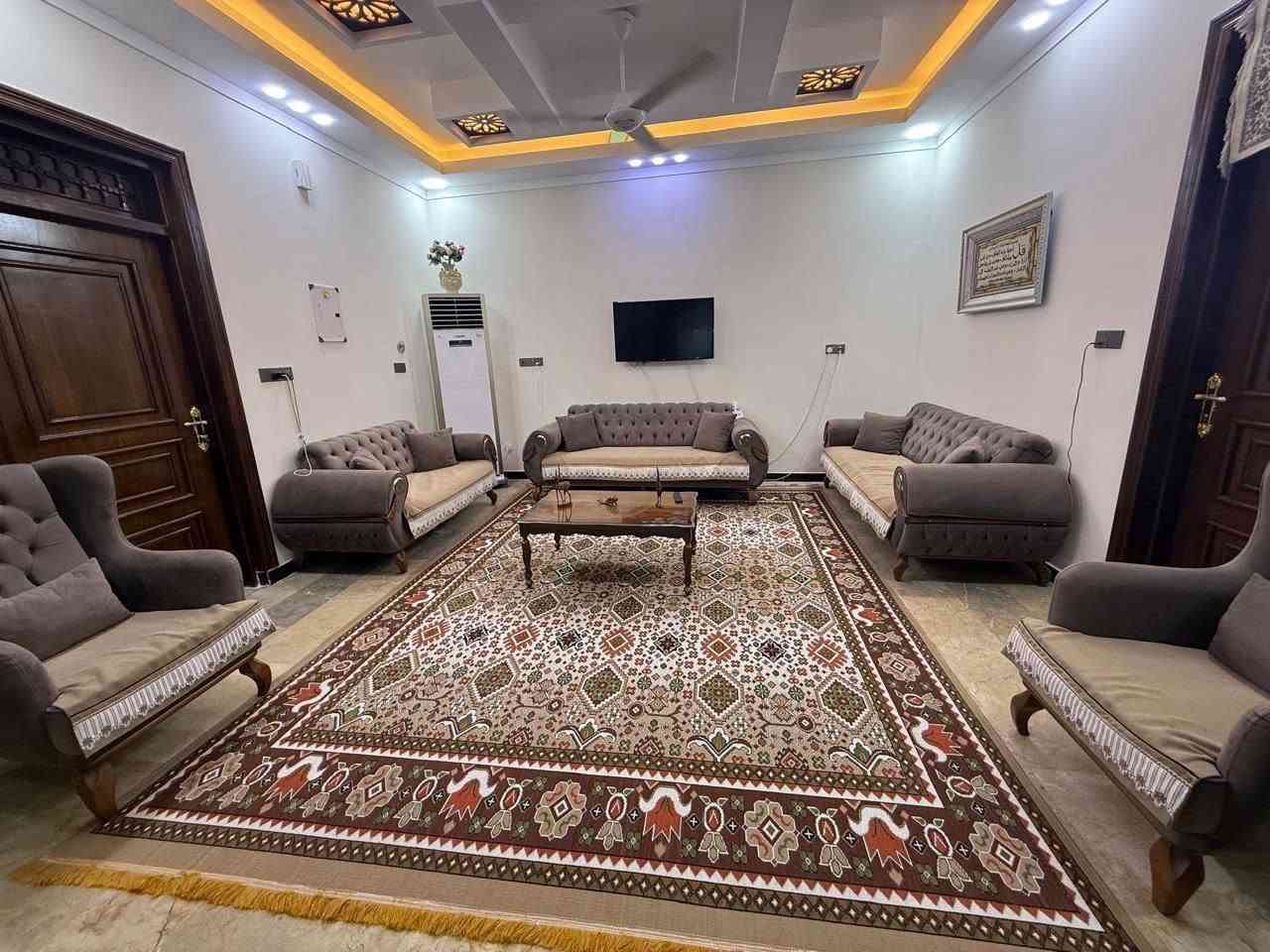 بيت للبيع 

المساحه - 150م

العنوان -  الشموخ قرب مجمع ابو لانه 
تفاصيل البناء - طابقين مسلح حديث 
ط1 - غرفه +صاله+استقبال +مطبخ+صحيات
ط2 -غرف عدد3+صاله+صحيات 

للمزيد من المعلومات يمكنكم التواصل معنا 
على صفحة الفيس بوك ( المثنى للعقار) 
او الاتصال على الرقم التالي 
ابو سيف  ***********
*********** 
للمزيد من العروض الدخول على الرابط
https://web.facebook.com/groups/353423759199621
او قناتنا على اليوتيوب
https://youtu.be/wNJnyaBvaoU ناصرية, ذي قار
