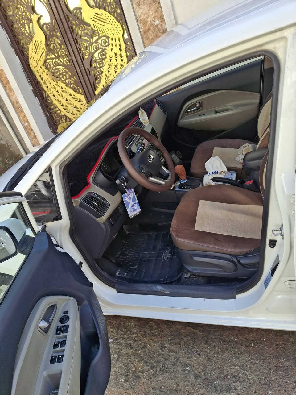 السلام عليكم
كيا ريو 2016  خليجي للبيع مكاني بغداد الحريه شارع الدور  محرك كير مكفول امانه الله  للاستفسار ***********  حسين السعر 116
الموصفات ....
0 تبريد منضومه جديده كامله نقص غاز فقط 
1 تحكم جهتين
2 اشاير بالمري 
3 مرايه تحكم كهرباء قابله للطي مع الفتح والقفل
4 كشنات مخمل ومغلفه دوشمه 
5 اربع جام كهرباء 
6 محرك 1.6 دبل قطره دوش المرغوب
7 تحكم سنتر لوك مع سويج2 
8 ويل كب بلادي كيا ريو
9 ماشيه 97/ حقيقي
السياره بيها بابا فقط مضروب ومصلح نفسه الخلفي الايمن وموضح بالصور 
10 وطخه بلدوسه فقط  الايسر
