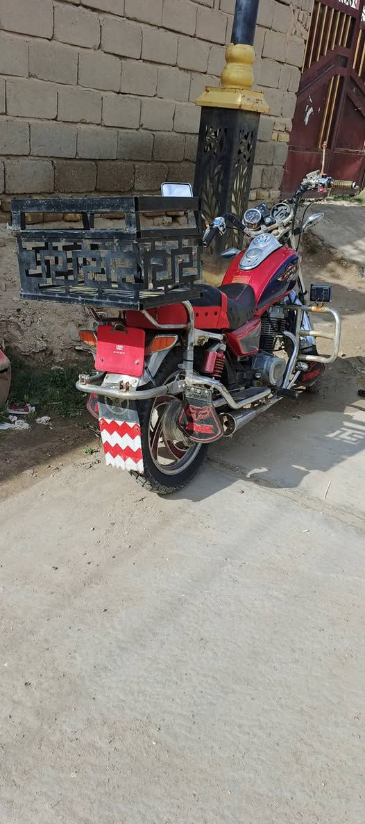 السلام عليكم ورحمة الله وبركاته
#دراجه_تايموته_موديل15_ارواق_اصولي
محرك مامفتوح دراجه نضيفه للبيع السعر اتصل لاتراسل
***********
