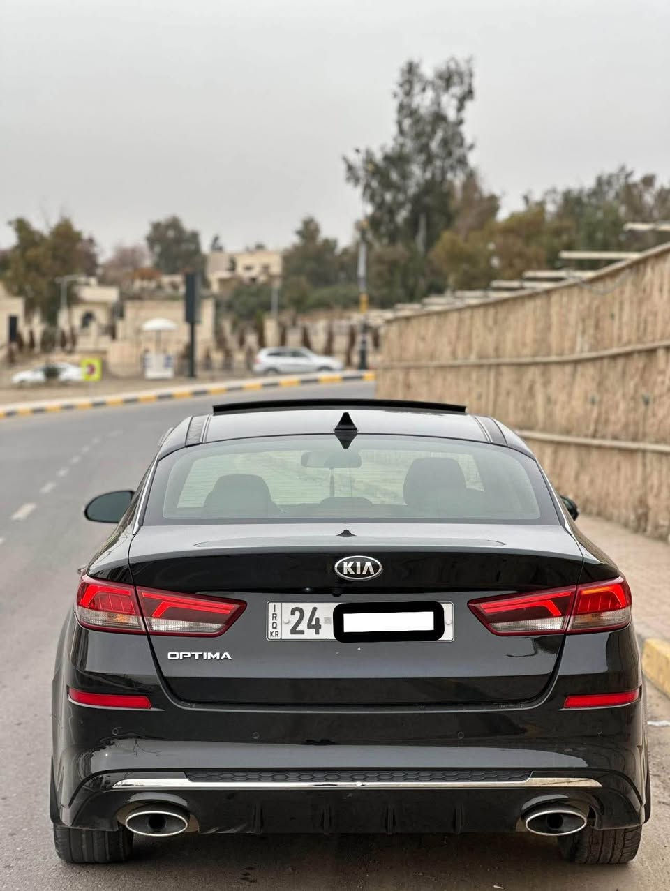 السلام عليكم

كيا اوبتيما وارد أمريكي

موديل ٢٠ 

هزه جديد 

سنويه جديد

شرط التحويل 

ماشيه ١١٠ الف ميل 

رقم دهوك 

.

الضرر

نص جاملخ صبغ ونص بوند صبغ 

شرط بدون دواخل بدون ايرباك بدون شاصي

شرط الفحص 

.

المواصفات 

بانوراما 

لايتات ليد 

بلاجتكور

كشنات جلد 

شاشه كبيره 

تدفئه كشنات 

رادار امامي 

حساس جانبي 

حساس خلفي 

اشاير بل مري 

تحديد مسار 

كروز سرعه 

وبقية المواصفات المعروفه 

.

الموقع الموصل حي الحدباء
السعر 155 وبيه مجال بسيط
*********** Singapore
