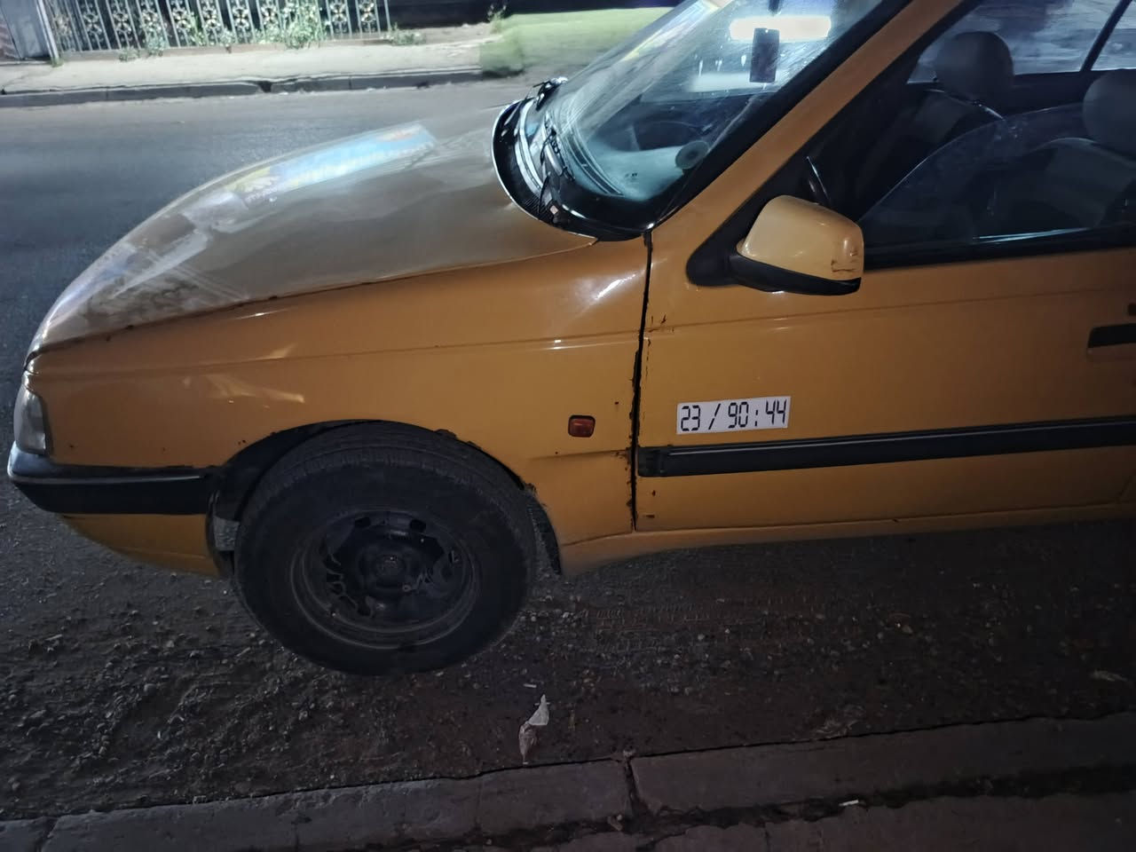 السلام عليكم
لبيع بيجو لميس 2014
السياره حلوه يرادلها ترتيب بسيط
مكينه كير حلوات 
مكانها بغداد حي اور 
سعرها 33وبيها مجال 
***********
***********
