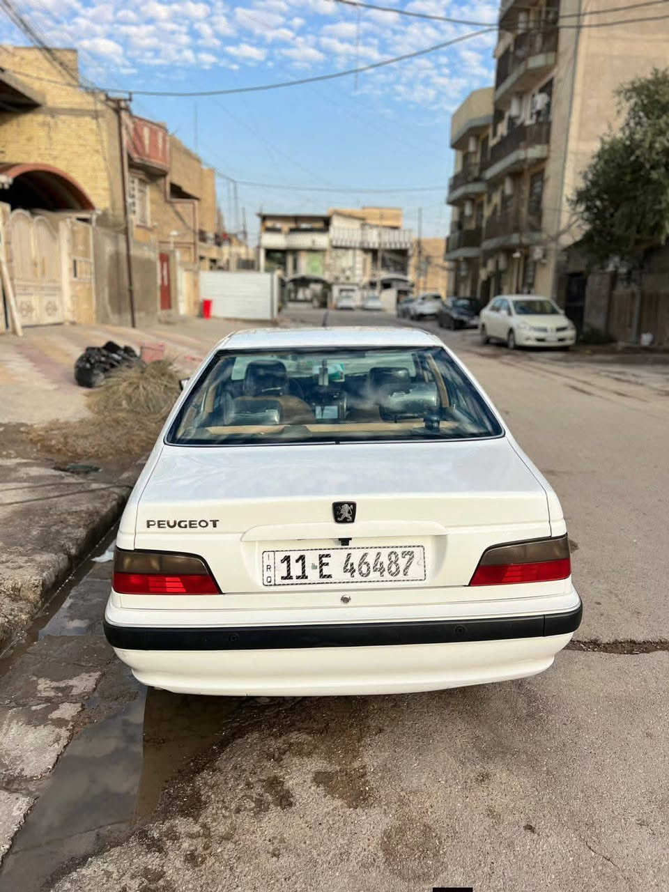 السلام عليكم
(للبيع) بيجو بارص موديل 2023
السياره كفاله عامه عده شبر بارد بالهلال الأمامي 
ماشيه km68
السياره كل نقص مابيها ( مال بيت) 
المكان: بغداد 
السعر:80 وبيه مجال 
للأستفسار: ***********
