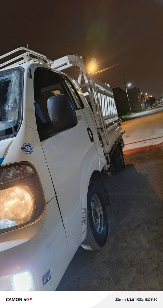 كيه بنكو موديل2017 سيارة نضيفه وبيها سونار سيارة مال شغل الاستفسار مراسلة الرقم واتساب, ***********
