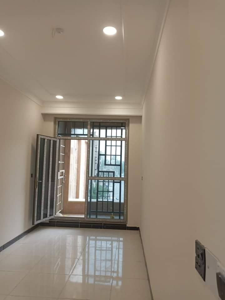 صباغ جدران داخلي وخارجي وعمل كافه الصباغ الحديثة 

ديكور بديل الرخام والخشب والشيبورد/ سحبات فوم داخليه 

طلس معجون وستن/ ورق جدران/ شبابيك تنظيف وصبغ 

ترميم وتصليح البيوت القديمه وسنفره / معالجه الرطوبه 

شغل درجه اولى/ *********** عمارة, ميسان
