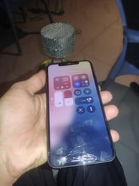 آيفون ١١ برو ماكس • ٥١٢ • بطاريه ٧٥%