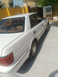 رقم واسط • ألماني • ٢٥٠٠
