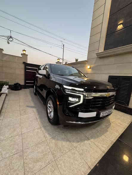 سلام عليكم اخوان 
تاهو موديل 2025 خليجي ضمان وكالة المنصور سيارة كفالة عامة من جميع النواحي  كير مكينة شرط فحص بعدها بضمان الشركة وكلها مجاني كافة الامور

رقم#بغدادباسمي تحويل ثاني يوم 

عداد المسافة 14

المواصفات 
5كامرات
كامرة دوارة 
لون اسود ملكي 

حجم المحرك V8 5.3L

مرتبط بناقل حركة أوتو 10 نمر

رادار + تحديد مسار + مانع تصادم + نقطه عمياء مفتاح التشغيل بصمة
4 باب بصمة

تشغيل عن بعد 

دفع خلفي RWD 

اريل نفكيتر 
حساسات أمامية 

حساسات خلفية 

لايت زينون + LED

بك لايت LED 

دخول بصمة ذكي 

ويل كب 18

حساسات ضغط الاطارات 

اشارة في المرايا الجانبية 

تعليق لمس

هاند بريك كهرباء 

دشبول شاشة ديجيتال متصل

شاشة جبيرة حجم 17 + Apple Car play

شفتات مقود 

مثبت السرعة Cruise 

المودات والاوامر الصوتية 

مخرج منفذ الطاقة 
3 قطع تبريد

حركة المقاعد الأمامية كهرباء
ثلاجة 

تبريد لمس مناخين منفصلين 

3 قطع تبريد 

أوضاع القيادة Drive Mode 

أوتو هولد Auto Hold 

نظام مانع الانزلاق 

نظام نزول المنحدرات 
نظام تحديد المسار
نظام اطفاء وتشغيل المحرك التلقائي

تطعيم الدواخل ألمنيوم
مكان سيارة بغداد الرصافة 
جديدة وبل عافية ع ياخذها 
*********** 
سعرها  (610)
