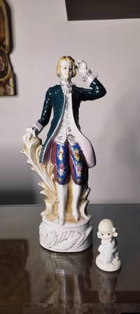 تمثال ياباني • مرسوم باليد • مقاس ٤٠