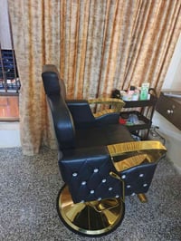 كرسي حلاقة • ميز حلاقة • جديد