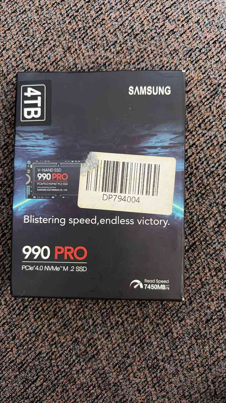 هارد 4TB صلي وجديد 
سامسونك m2 ٤ تيرا 
٩٩٠ برو ***********
