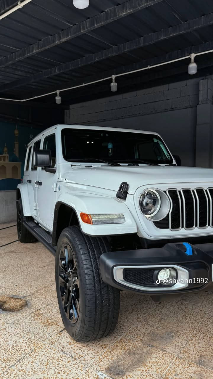 Type : JEEP WRANGLER SAHARA 4Xe

Model : 2024

Import : U.S.A

Mileage : 33,000 Mile

Part Of Paint : No paint

Engine : 2.0 V4 T / Electric  / Hybrid / 375 Hp

Price : $$$$$$

Location : sulaymaniah

Contact : ***********

Call : ***********

————————————————————————

نوع السيارة : جيب رانكلر سحارا 4Xe

مودیل : ٢٠٢٤

بل الإصدار : امریکي 

العداد : ٣٣،٠٠٠میل

الضرر : بدون سبغ

حجم محرك : ٢،٠ / ٤ سلندر توربو / هایبرد / کهربائي / ٣٧٥ حسان

سعر : $$$$$$

الموقع : ‏سليمانية￼ 

للتواصل :
***********
***********
