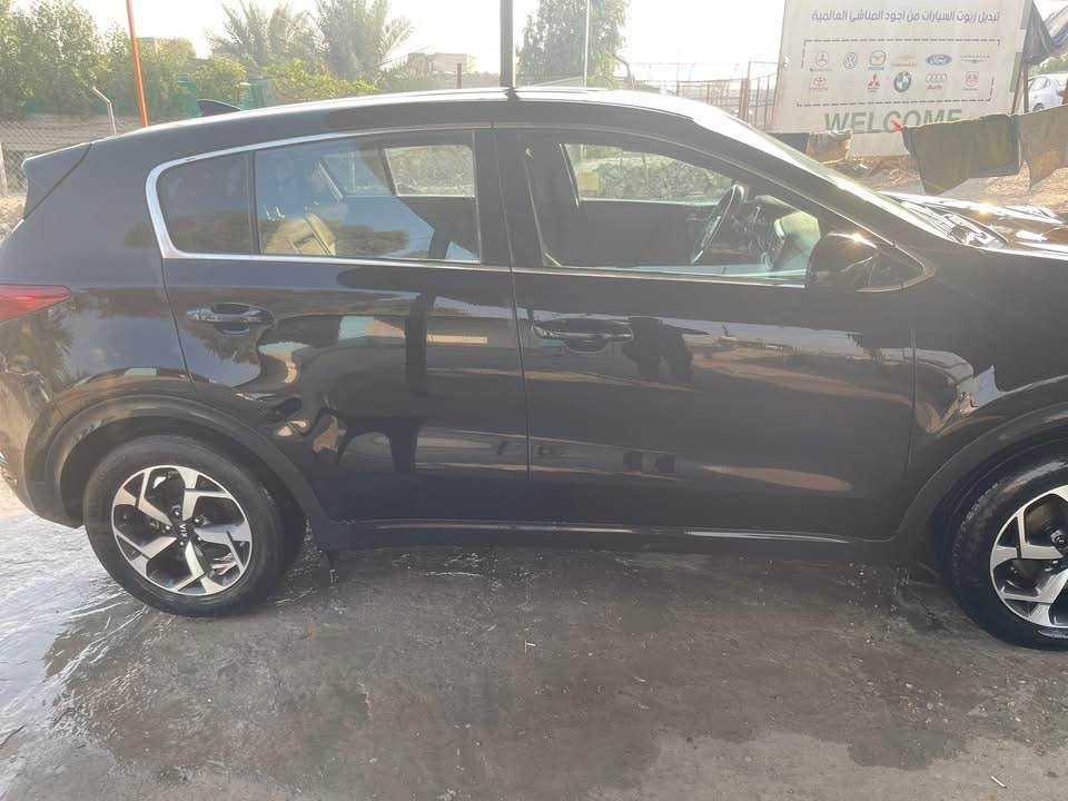 السلام عليكم 
سبورتج موديل 2020 وارد امريكي حادثها موضح بالصور 
ماشيه 118 كيلو السعر 160
الاستفسار *********** بغداد, العراق
