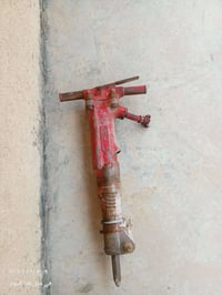 الة ضغ هواء كومبريسار نظيفة كبير حجم مع جميع ملحقاتها  الاستفسار اتصال...