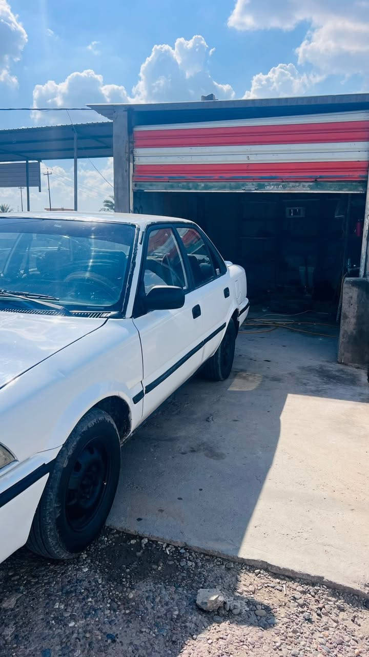 السلام عليكم كورلا يسره بلادي ياباني موديل ٩٢ رقم بغداد بسمي سياره مكفوله من الدعم والكلب والخياس 
كير عادي سنويه لل ٣١
السعر ٤٥
***********
***********
