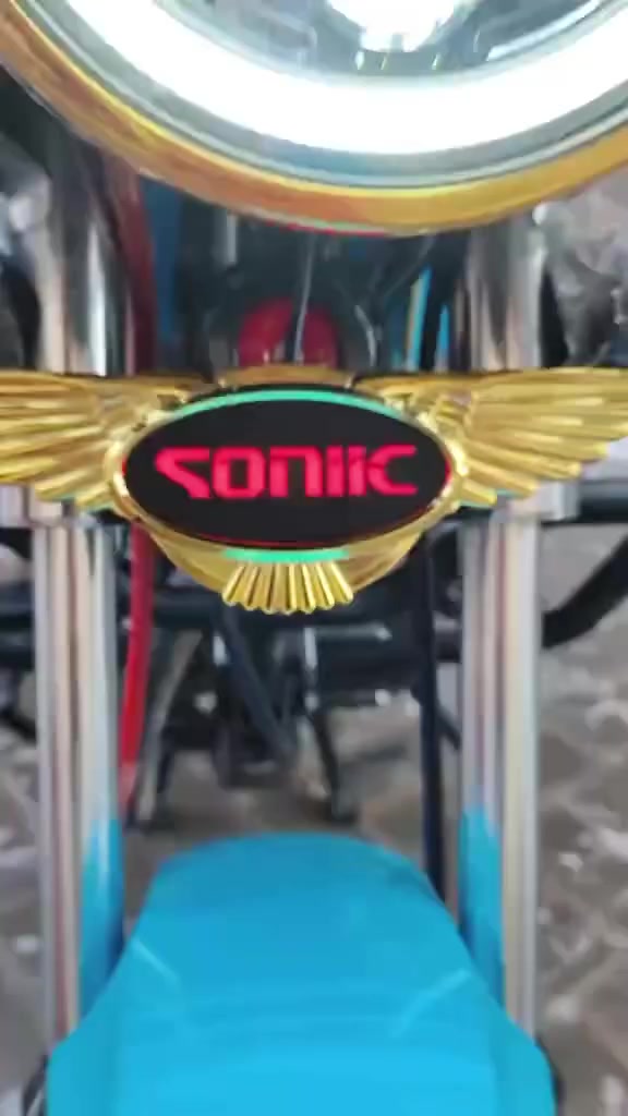 السلام عليكم دراجه سونك ان ماكس مكينه ٢٠٠ سيسي ظاغطه و زنجيل مانع رجه الدراجه خير من الله ماشيه ٣٤٠٠ فقط صار ٣ تبديله دهن اله و مادير فقط موتل فقط دراجه نداريه و ماناقصه اي شي فقط باتري ب ١٥ الف لان باتريع هابط الدراجه كل شي شغال بيه مكاني بغداد جديده هذا رقمي للاستفسار:***********
