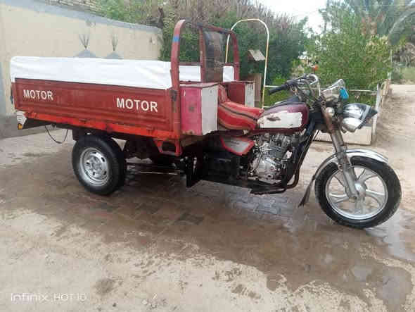 سلام عليكم ستوته رقم ألماني موديل 2013 مكينه 24 كهربائيات شغاله تايرات نضيفه دبلات شغاله السعر850 بيها مجال مكاني ديوانيه
للأستفسار ***********
