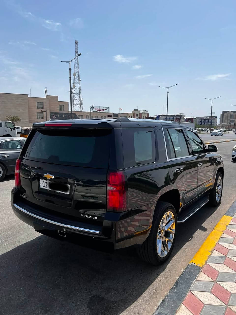 للبيع ‏ CHEVROLET  PREMIER
تاهو (2019) بريمير خليجي وكاله المنصور 
المواصفات                       
فول مواصفات ١/١
٨سلندر
سلايد(فتحة قمارة)
كراسي جلد اصلي
كراسي اثنين كهرباء
كراسي هزار(عند اقتراب السيارة من اي شي)
كراسي خزن(ميموري)
كراسي(تدفئة+تبريد)
كراسي خلفية كهرباء
كراسي خلفية تدفئة
تبريد خلفي شاشة
شحن الهاتف لاسلكياً
رادار امامي وجانبي
كروس سرعة
داتا شو DATA SHOW
٣ بصمات
فول تحكم استيرن(جهتين امامي+جهتين خلفي)
استيرن كهرباء
استيرن تدفئة
شاشة عرض الاعطال
صندوك كهرباء(شفط)
نظام السير على الخط
دبل كير(عادي+اوتوماتيك)
دبل حساس(امامي+خلفي)
نظام تحكم بمستوى الضوء الداخلي
مانع تزحلق
پدل كهرباء(تحكم كهربائي بالبريك والبانزين)
فور ويل
شاشة امامية كبيرة اصلية
شاشة خلفية DVD اصلي 
كامرة خلفية 
تشغيل عن بعد
قاصة سرية
دوسات كتابة CHEVROLET
اشارة بالمري
مري كهرباء(شفط)
لايت عدسة زنون
لد امامي
سستم_صوت
داتاشو كبيره 
كيجات ديجتال 
موصفات لبريمير بعد
العنوان البصره 
للاتصال / ***********

