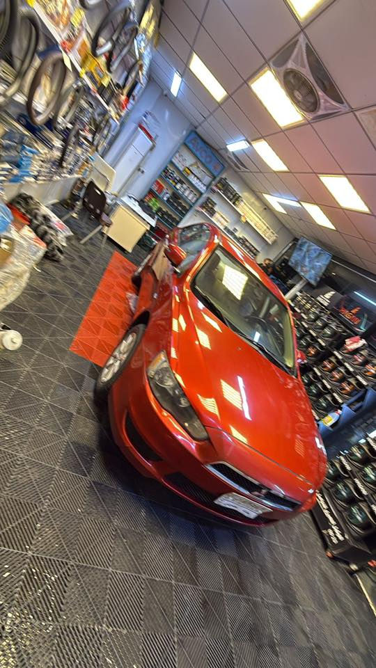 سلام عليكم لانسر موديل 2016 استلام شركه مكفوله ماعده جاملغ امامي مصبوغ  بيه مكانين بارد بسيطات فقط لا غير مواصفات لانسر المعروفه سعر 62$ ورقه وبيه مجال سياره عليه 22 ورقه مطلوبه المصرف وتصير حره ورقه عليك انت تدفعهم مكاني بغداد جديده موبايل ***********
