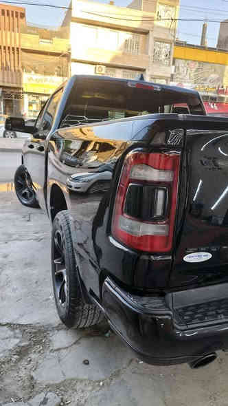 Dodge ram sport black package 2020 clean title 
دودج رام سبورت بلاك باكج ٢٠٢٠ باب طويل بدي قصير  كلين تايتل وارد كندي 
مواصفات لمتد 
دواخل جلد 
مكينه ٥٧٠٠ 
شاشه كبيره
رادار 
نقطه عمياء  
تبريد و تدفئة مقاعد 
بانوراما
دوسه كهرباء
و الكثير من المواصفات الاخرى 
 
ممشى السياره ١٢٣ الف كيلو 
السعر ٣٧ الف دولار و بي مجال
***********
