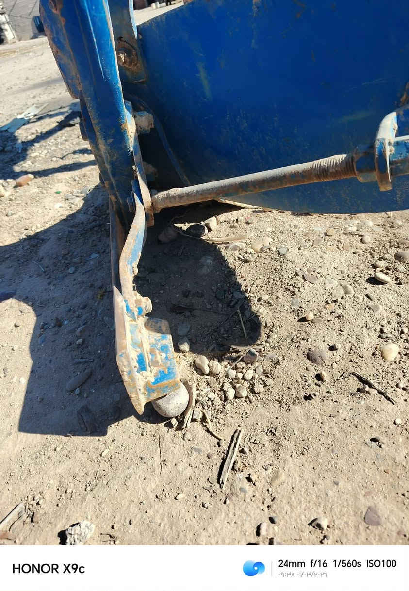 السلام عليكم للبيع فدان البير ثلاثي حجم 12 سعره 1800 أو بي مجال العنوان سامراء *********** رجان الموشراي لا يتصل
