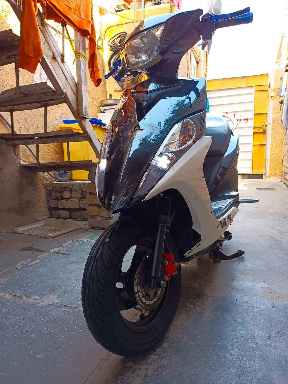 السلام عليكم ماكس مضلع حديث دراجه كلها بلاديه. للبيع او مراوس بعدله لو بوليس كون نضيفه *********** مكاني الامين
