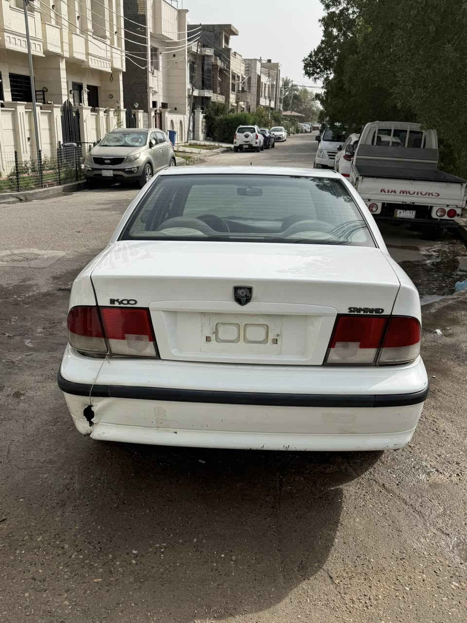 سمند 2011 ناطقة رقم بغداد باسمي لوحات انكليزي كفالة عامه السيارة عله وضعيت الشركة بيها بس دعاميات يرادلهن ترتيب 

عارضها 50 ورقة. 
مكاني سيدية 

***********
