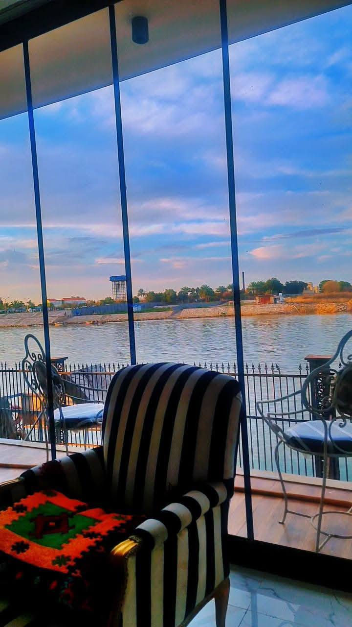 شاليه الفهد
بغداد _الدورة_البوعيثه
يمتاز بإطلالة مميزة على نهر دجلة
علماً يتوفر تأجير زوارق وجتسكي 🚤 🚤
رابط الانستا  
https://www.instagram.com/alfahdchalet?igsh=MTQ0MG5mMGxnY3lzeQ==

للحجز يرجى التواصل وتسب مع رقم الحجوزات ***********
أو عن طريق اجرلي- Ajirly لتأجير المزارع السياحية
