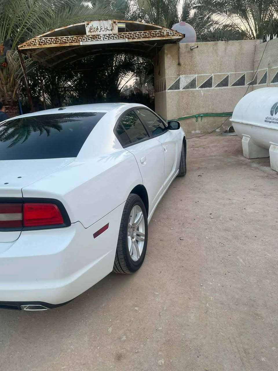 جارجر ٢٠١٣ رقمه قادسيه مكان سياره سماوه  سعر ١٤٥ ورقه وبيه مجال 
رقم راعيه ***********
