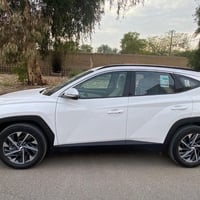 توسان ٢٠٢٤ قمارة حديد مواصفات الستندر  عداد المسافة / ١١ الف كم  بصمة ...