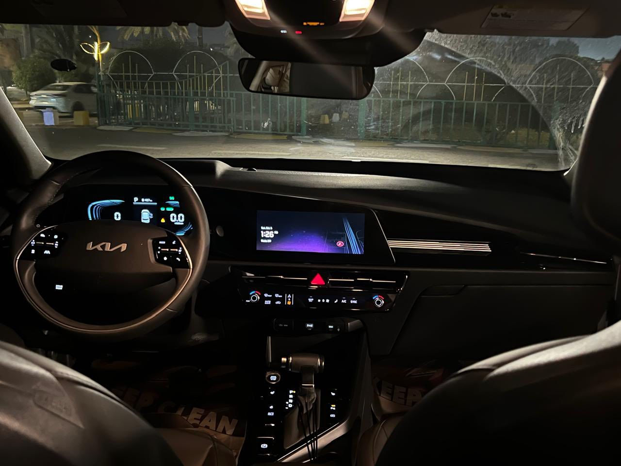 سلام عليكم كيه نيرو مديل ٢٥ماشيه ٢٥ الف هايبرد سياره فول عدا لفتحه كشنات جلد تدفئا تبريد كشنات تدفئا ستيرن تشغيل عن بعد رادار جانبي وامامي كامره دواره  اهواي اكو مواصفات بعد بيها سياره باسمي بغداد مشروع وطني *********** سيد احمد
