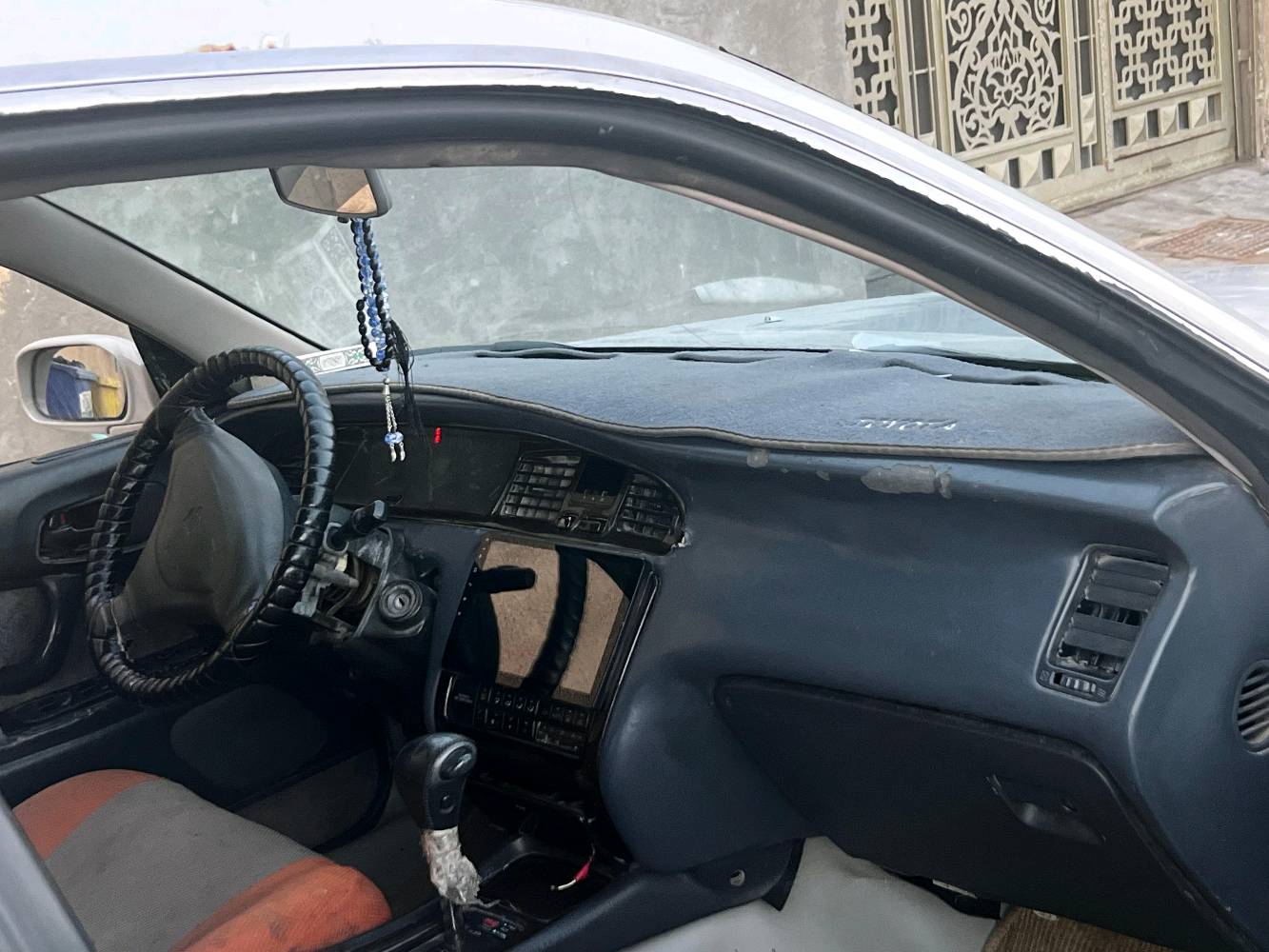 بطه فصل مكصوصه جنطه رقم بصره راعيهه يمي سنويه منتهيه سياره حلوه ما ناقصهه شي تبريد ثلجتخم تاير حداديه جديده بيع مستعجل السعر 38 رقمي *********** مكاني الخيانيه الشعله 