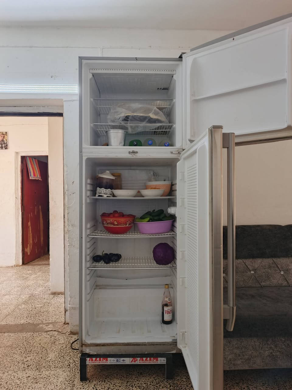 سلام عليكم كاونتر 3قطع وثلاجة للبيع الحاجة عل 200////0770957320


**إذا كنت صاحب هذا الإعلان وتريد حذفه لأي سبب، رجاءا أرسل رسالة إلى الدعم الفني**