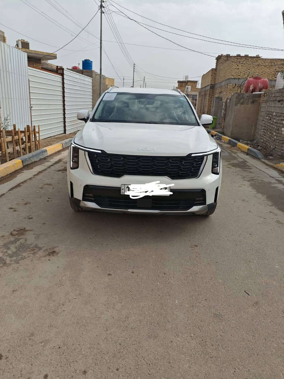 السلام عليكم سورنتو للبيع ماشيه ٨ الف
خليجيه كفاله سعره ٣٣٠ 
***********
