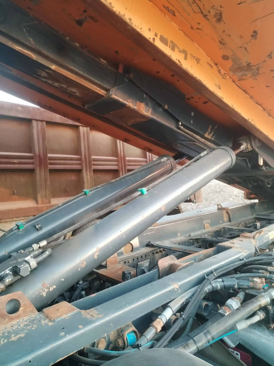 للبيع الكرين فقط جاهز هوه وملحقاته اي استفسار
***********
