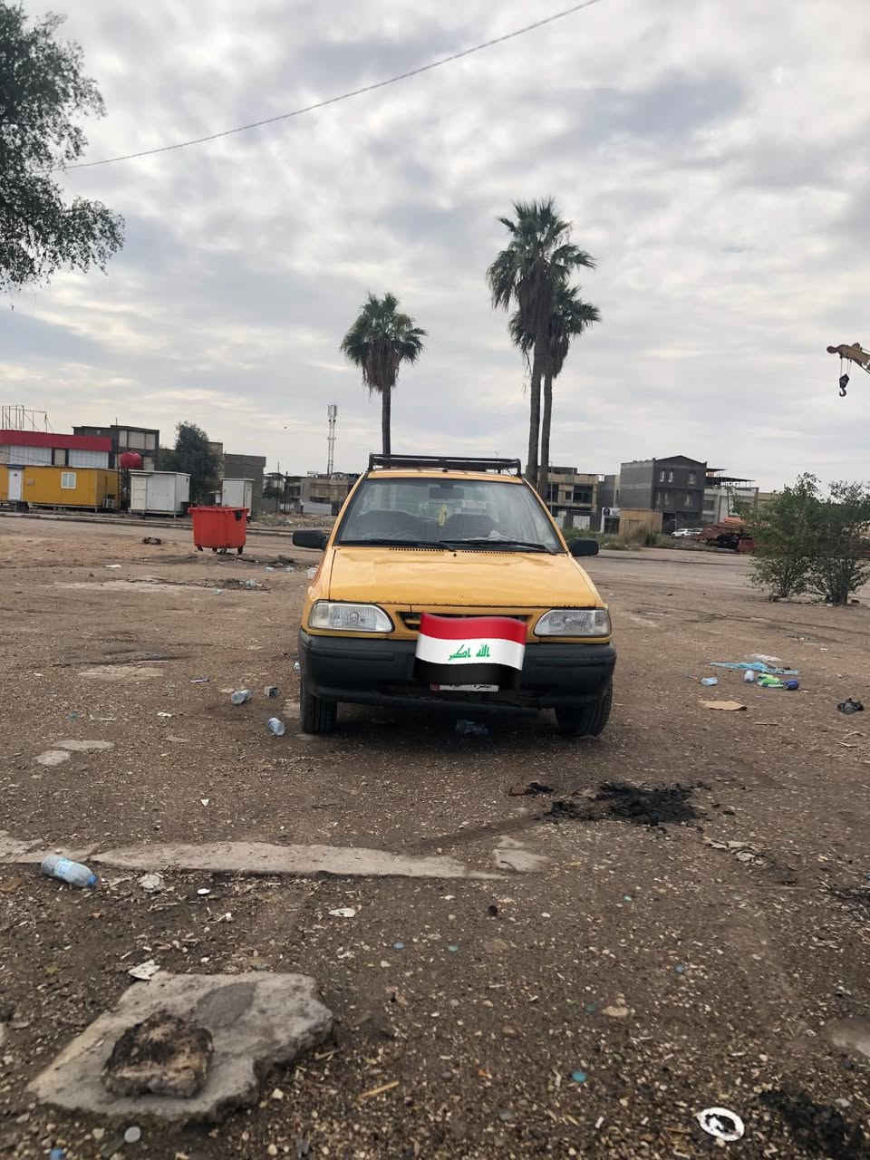 سايبه للبيع رقم بصرة مديل 2017 السنوية تنتهي بل 2027
مكينه وكير خير من الله  حداديه وتخم تاير كلشي مابيها كهربائيات شغالة مسجل ابلوتوث الدواخل وغرفتها حلوه ومرتبه  راعيها موجود سنويتها ضايعة بس عندي بيها عائدية ملكية مصفرة هئية وغرامات والسيارة خير من الله رايدها 25 ورقه وبيها مجال حك الجيه مكانها بصره وهذ الرقم للتواصل ***********
