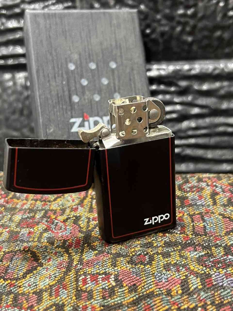 السلام عليكم
قداحه Zippo
حجم صغير موضح بالصور
اصلي غير مستخدم
السعر 30 الف
***********
