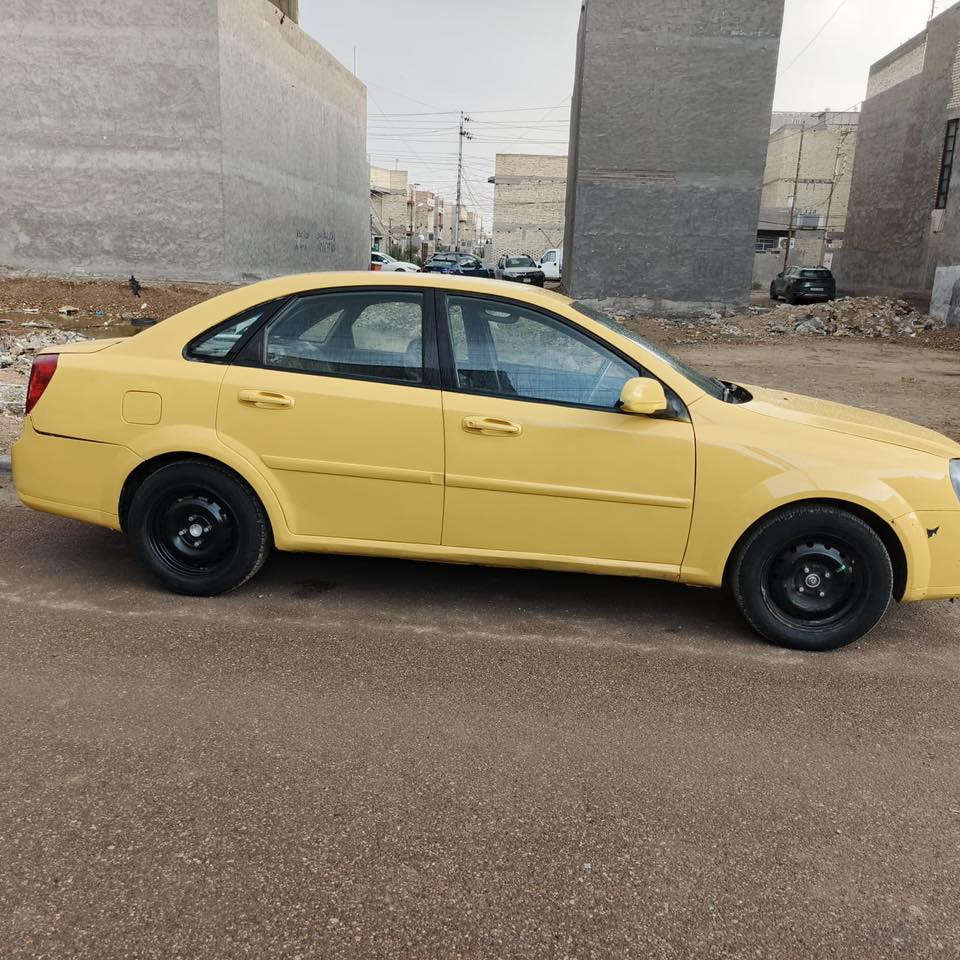 اوبترا موديل ٢٠٠٧ للبيع اصفر سابقا رصاصي 
مصبوغه حزام 
محرك كير خير من الله 
غرفتها نضيفه 
شاداها شاشه 
دواخلها  وغرفتها نضيفه 
حادثها جاملغ امامي ايسر بدون دواخل 
قماره حوض شواصي نضيفات 
مصفرة هيئة وغرامات 
هزه جديدة 
باقر رقم عل استلام انكليزي 
جديد وسنويه جديده 
فقط صدرها تعبان لا اكثر ولا اقل وهاي صورها 
السعر ٥٥ وبيها مجال بيسط 
رقم ***********
