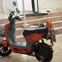 دراجة للبيع جديد استعمال شهر واحد  مع شاحن اصلي  للاستفسار 07507829429