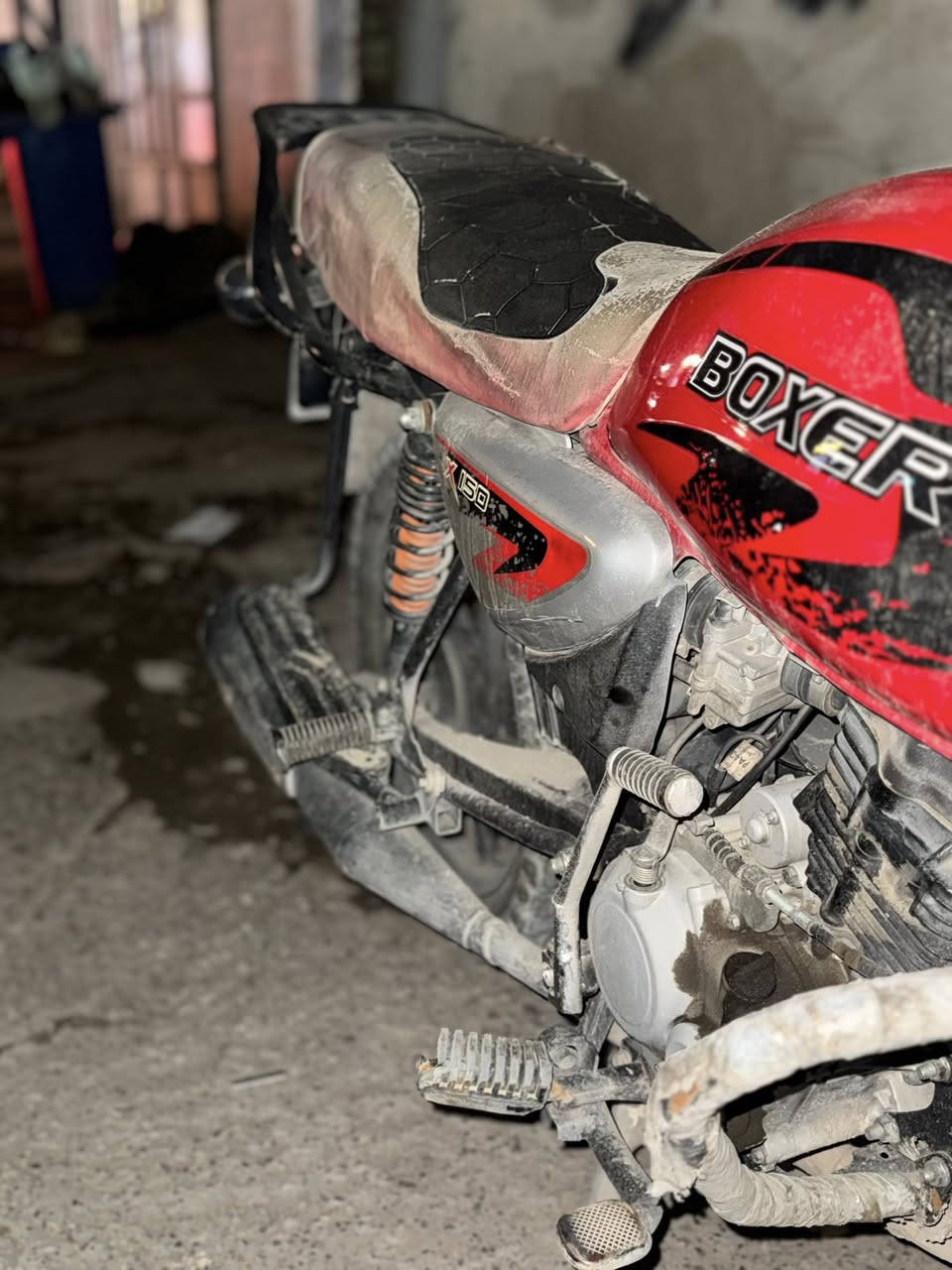 سلام عليكم شباب بوكسر موديل 2022
مرقم بغداد تحويل نفس اليوم تريد ثاني يوم عادي 
دراجه بيه خيط بسيط كلششش بسيط بس مكينه ناعمه للاخير
سعر ١٧٥٠ وبي مجال كلش بسيطط 
مكاني بغداد شهداء البياع 
واتس ***********
