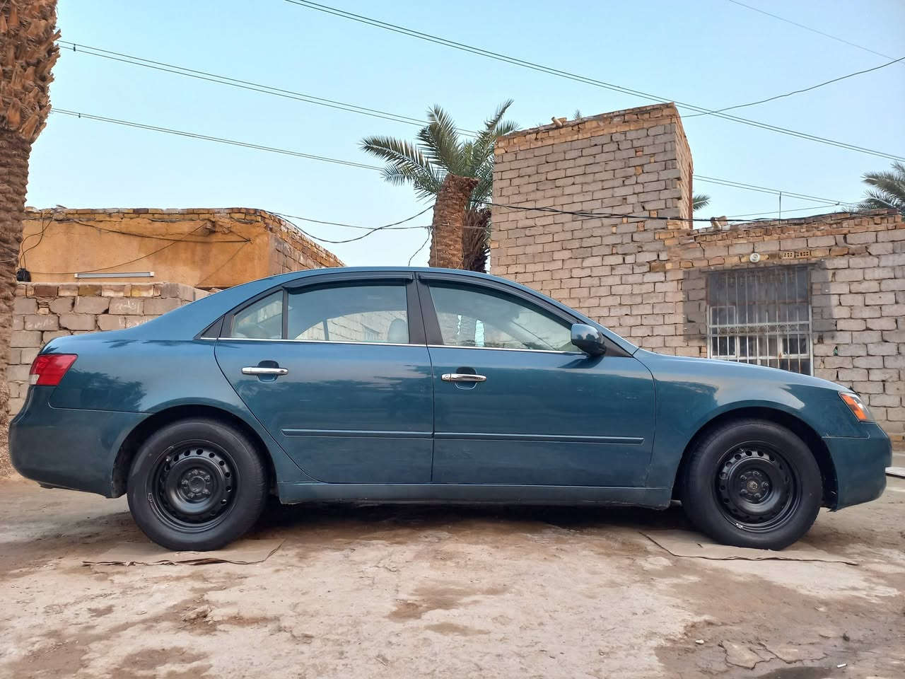 السلام عليكم سوناتا موديل 2006 رقم إنكليزي سياره نضيفه كلش 4سلندر محرك  2400 السياره  وارد أمريكي ضرر جاملغ امامي السياره فتحه تبريد ثلج   مكان السياره الديوانية  السعر 97 وبيه مجال  رقم*********** وتساب مفتوح
