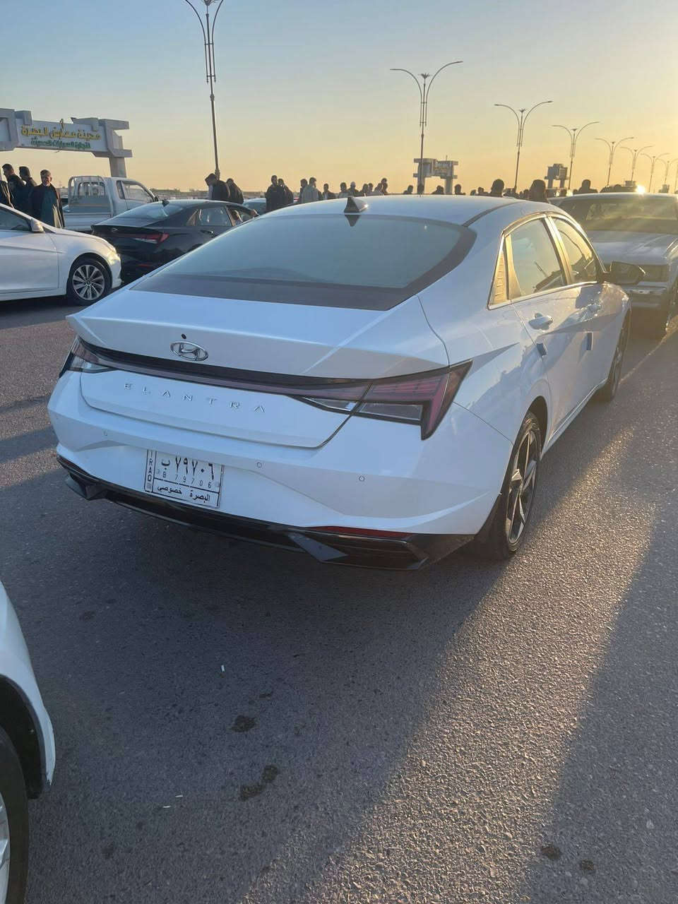 النترا موديل ٢٣ خليجيه 
جاهزه فول مواصفات عدى الفتحه 

بيه بارد بالجاملغ الخلفي بسيط جدا 

مكان السياره بصره زبير 

سعره ١٥٧ وبيه مجال تواصل على الرقم

***********
