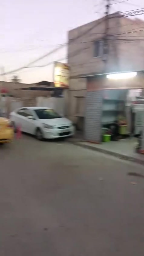 السلام وعليكم بيت للايجار يحتوي على ثلاث غرف غير صالح للسكن ايصير مخزن للاستفسار اكثر الاتصال
***********
