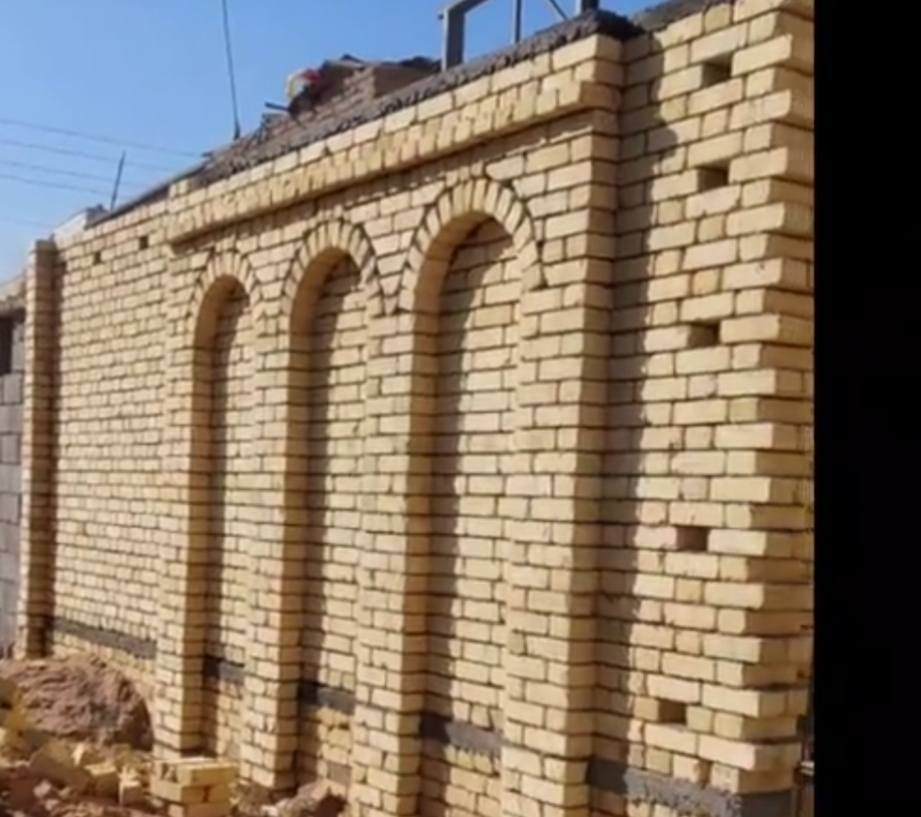 سلام عليكم خلفه بناء طابوك و بلوك شغل نضيف تسليم مهندس هاذه رقمي تصل موجود وتساب هم شغلي نضيف ***********
