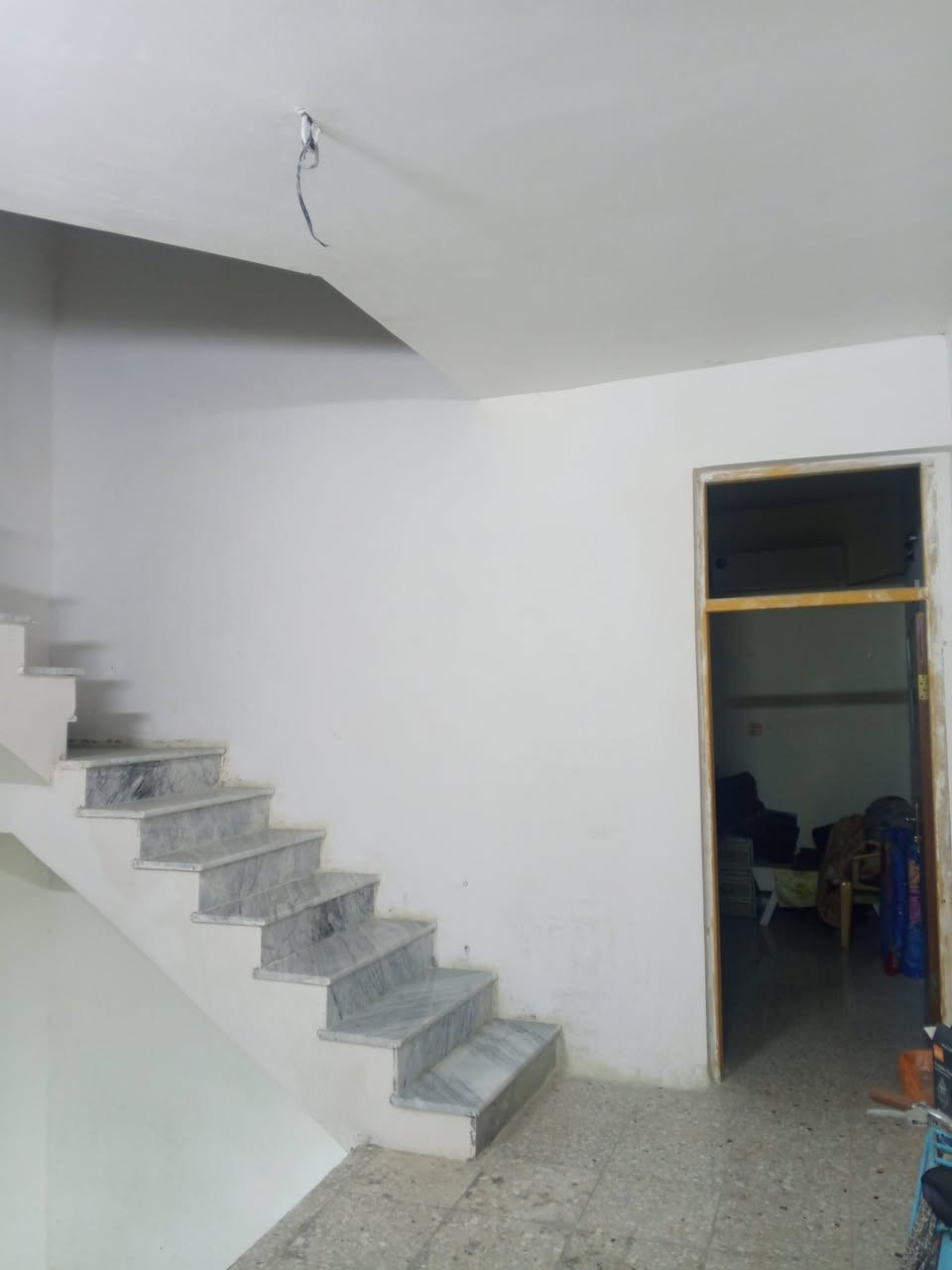 بيت 100 متر في منطقة ضياء الحلفي قريب على الشارع قريب على الجسر الجديد طابقين ونصف السعر 155 وبيهة مجال هاتف ***********
