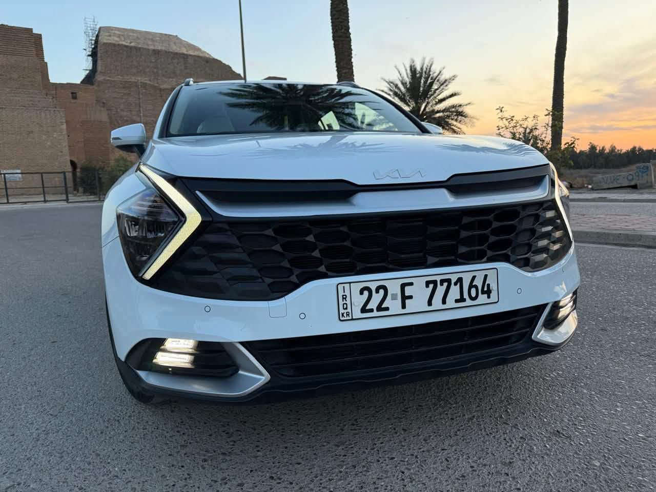 كيا سبورتج م 22
ماشية 51 كيلو
استيراد الشركة نم وكالة
رقم أربيل جديد 
محرك 2000 DOHC
بصمة  تشغيل عن بعد + ترحيب 
شاشة اصلية Apple CarPlay, Android CarPlay
حساسات امامي خلفي
كامرة خلفية HD
الكشنات الامامية كهرباء ثلالث حركات
تدفئة ستيرن و الكشنات الامامية 

منفذ شحن USB مع منفذ Type-C 
منافذ شحن للمقاعد الخلفية عدد 2 Type-C
شحن هاتف وايرليس Wireless Car Charger
تايرات جديدة حجم 19 
تحكم ستيرن جهتين مع شفتات سرعة 
مانع انزلاق مع اوتو هولد مع مثبت سرعة  Cruise, Auto Hold, ABS
اربع انظمة قيادة Smart
اشاير بالمري +المري شفط
السعر $ /205بي مجال 
سياره مكفووله كفاله عامه  

مكان السيارة بغداد
شراي يتصل***********
