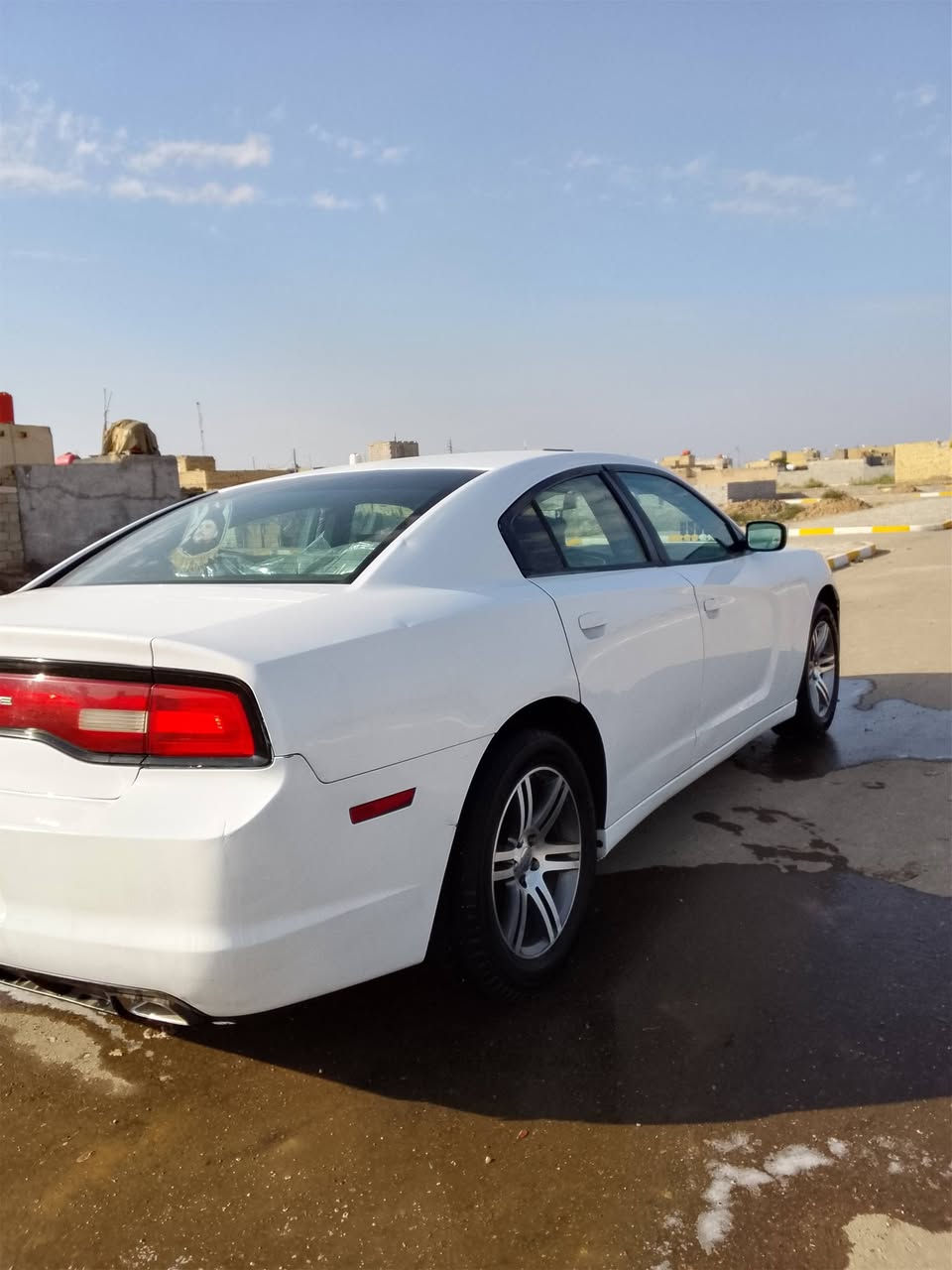 سلام عليكم جارجر موديل 11 سياره مكفوله من ضربه ققط  بيه قطعتين صبغ والباقي كفاله   مكينه 3600 رقم بصره مشروع وطني سنويه ال 28 حداديه كير مكينه اكسل كفاله تخم تاير جديد تبريد شغال سعر 130 وبيه مجال حق جيه الاستفسار *********** ما متواجد فيس
