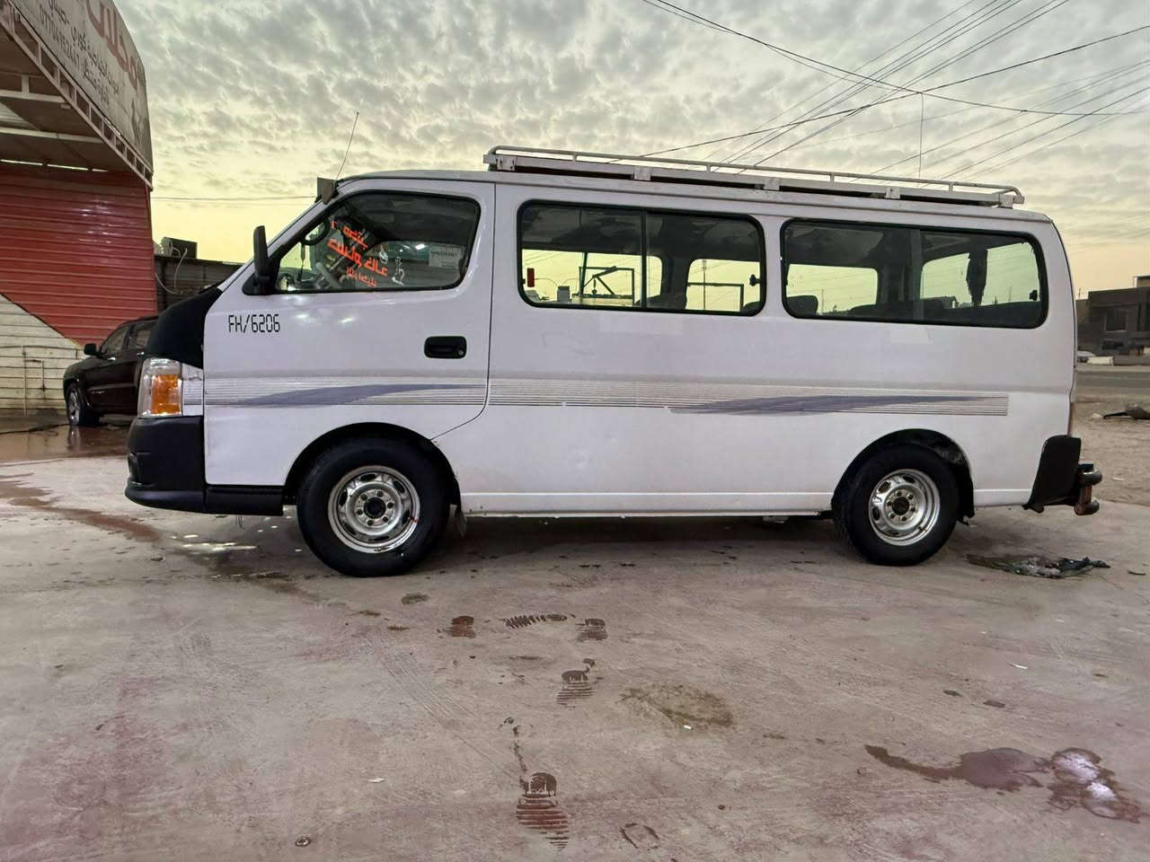 سلام عليكم  سياره نيسان البيع موديل 12 الستفسار التصال عله رقم ***********
