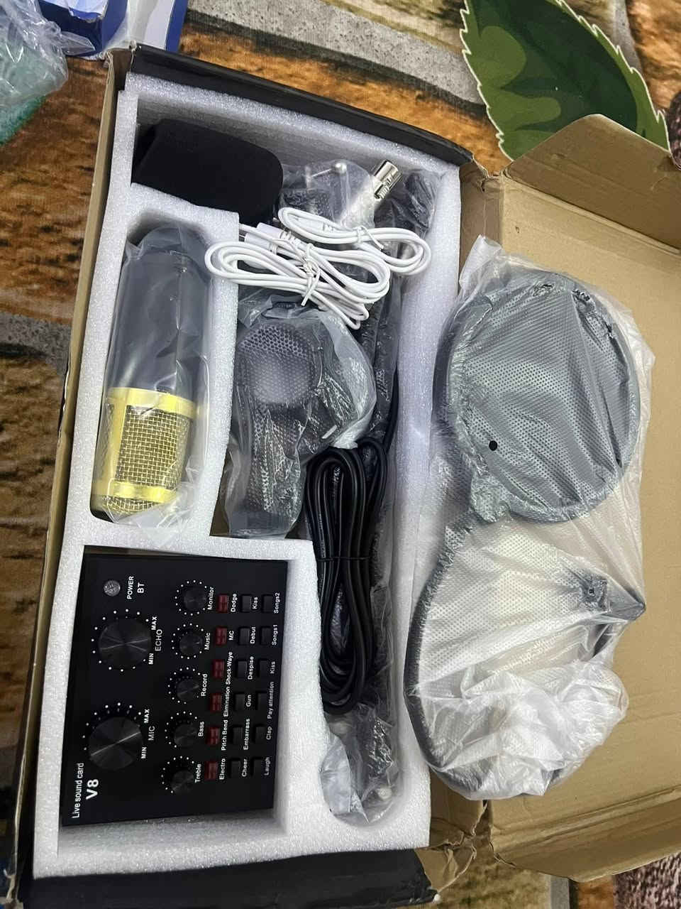 مكسر صوت اصلي  معه كامل ملحقاته السعر 35مع التوصيل 🐦‍🔥


**إذا كنت صاحب هذا الإعلان وتريد حذفه لأي سبب، رجاءا أرسل رسالة إلى الدعم الفني**